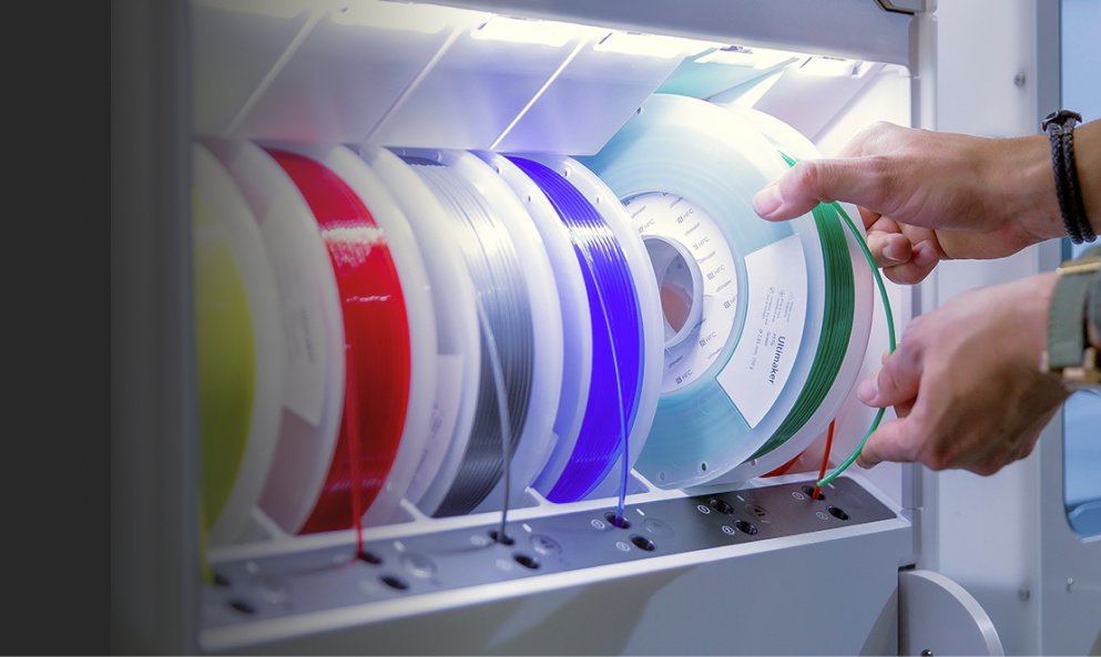 Front-loading bays for 6 spools (including composites)